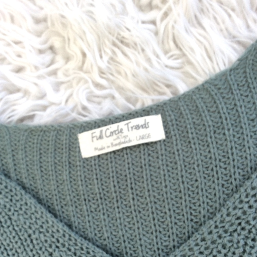 Nwot Full Circle Threads Knot Front Sweater View 6